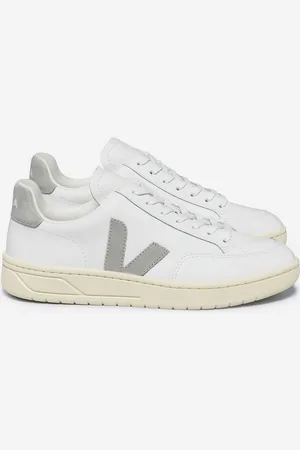 Veja Men’s V-12 Logo-Appliquéd Leather and Suede Trainers - UK 7