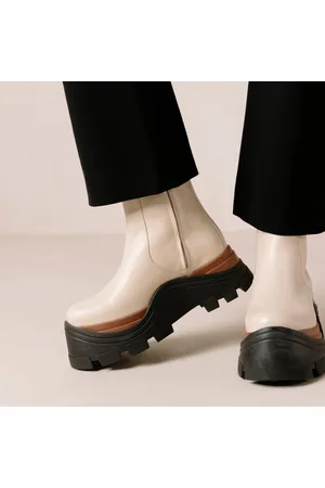 ALOHAS Sapphire Nutty Ankle Boots