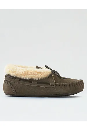 American Eagle Outfitters Minnetonka Womens Cally Moccasin Women