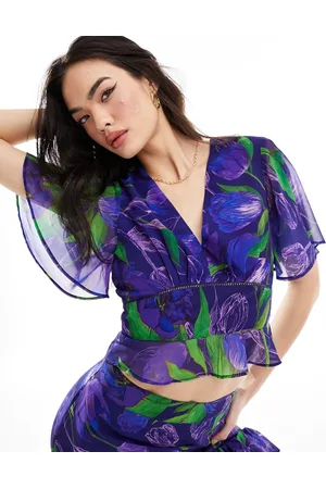 HOPE & IVY Sion flutter sleeve crop top in & green - part of a set