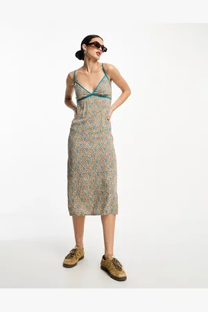 Motel Lunama Dress Tonal Blue Paisley