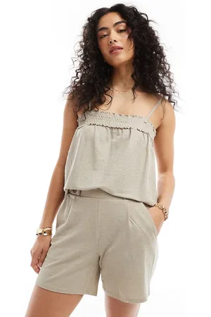 JDY Jersey shorts in beige - part of a set