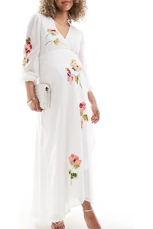 HOPE & IVY Wrap maxi dress with floral embroidery in
