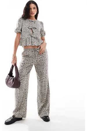 Stradivarius Drawstring pants in leopard - part of a set