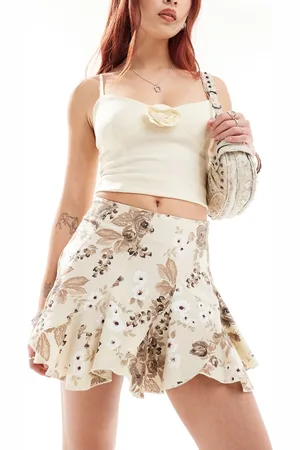 Reclaimed Linen blend mini skirt in floral print