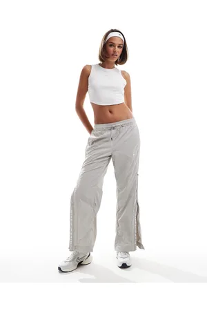 Nike NSW Collection woven pants in