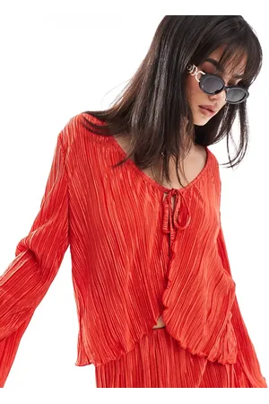Pieces® Plisse tie front top in radiant - part of a set