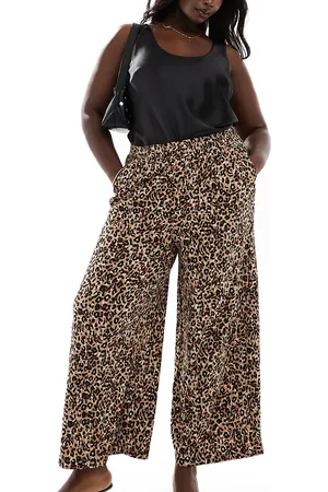Yours Wide leg pull on pants in leopard print
