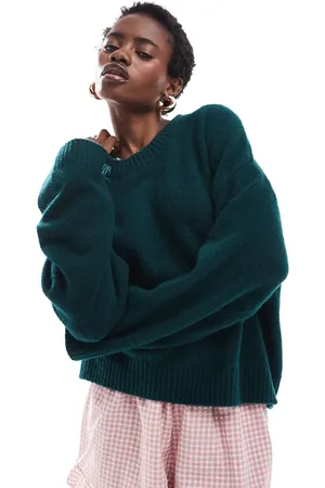 Monki Round neck relaxed knitted sweater in dark forest