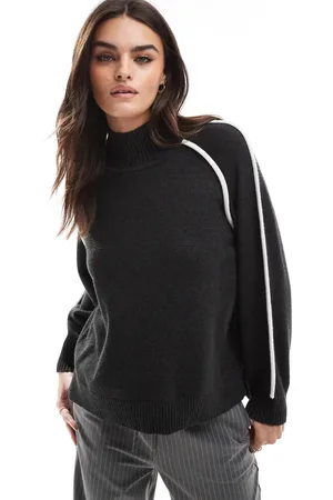 French Connection Knitted sweater with contrast in and white