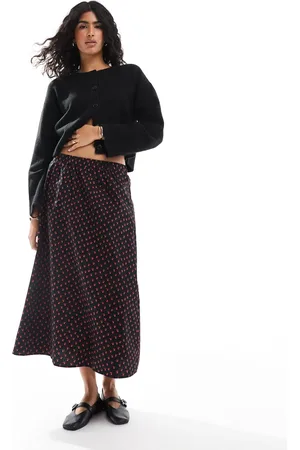 ONLY Tiered midi skirt in ditsy floral