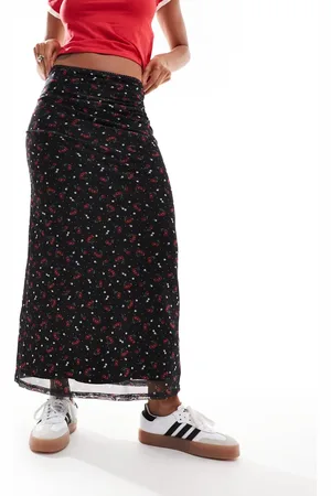 Daisy Street Maxi skirt in mesh cherry print