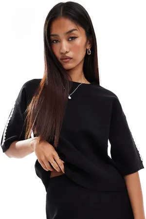 Object Knitted top with contrast trim in - part of a set