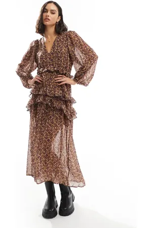 SCALPERS Geometric Dress In Camel