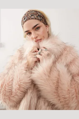 COLLUSION Faux fur coat in pink