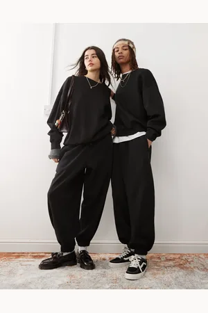 Reclaimed Unisex relaxed sweatpants in black