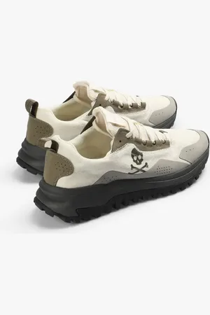 SCALPERS Route Sneakers In Off