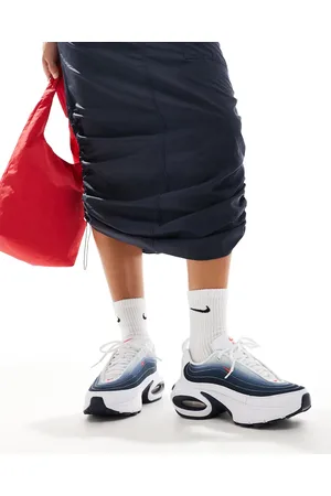 Nike Air Max Portal sneakers in and navy