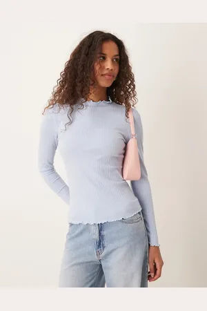 JDY High neck lettuce edge top in light