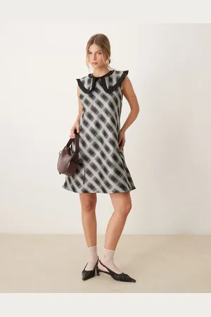 Ghospell Oversized collar mini dress in and white