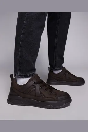ASOS Skate sneakers in