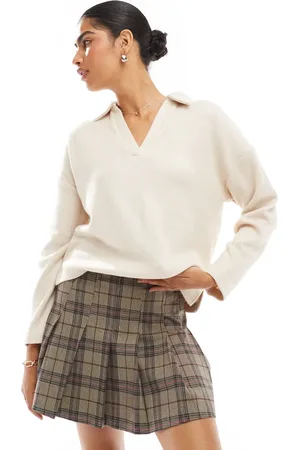 Stradivarius V-neck polo in
