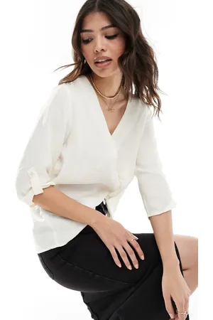 JDY V neck blouse in