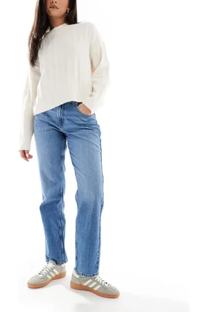 ONLY Lumi mid waist mom jeans in mid wash