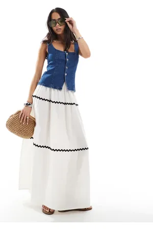 Esmée Exclusive ric rac maxi tiered beach skirt in and black