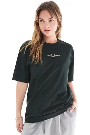 Fred Perry T-shirt in dark with branded chest logo