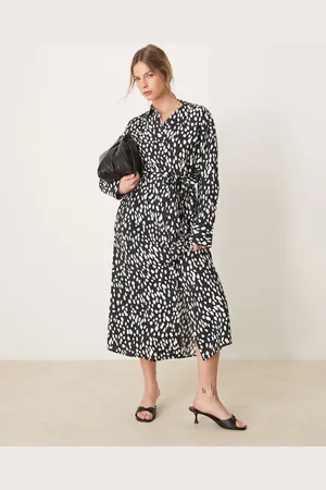 Y.A.S Tie waist maxi shirt dress in black spot print