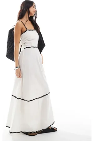 Esmée Exclusive ric rac maxi beach dress in and black