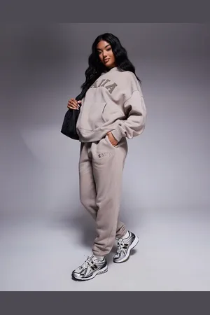 Kaiia Cuffed sweatpants in light taupe - part of a set