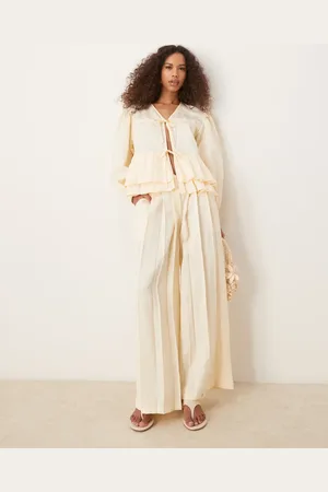 Ghospell Pleated pants in butter cream - part of a set