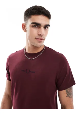 Fred Perry Embroidered t-shirt in burgundy