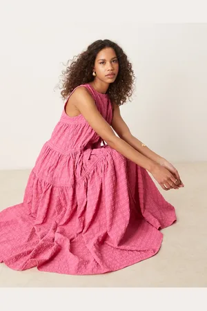 Ghospell Textured ruched midi dress in fuchsia
