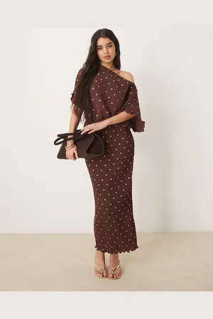 Never Fully Dressed Tilly off shoulder midaxi dress in chocolate