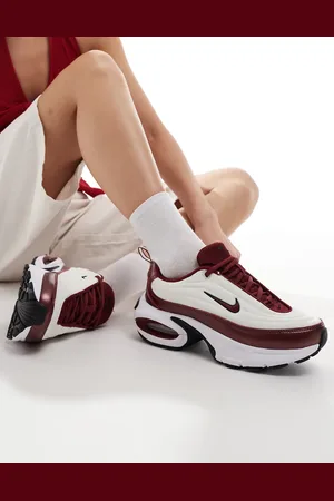 Nike Air Max Portal sneakers in and red