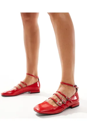 Stradivarius Strappy ballet flats in