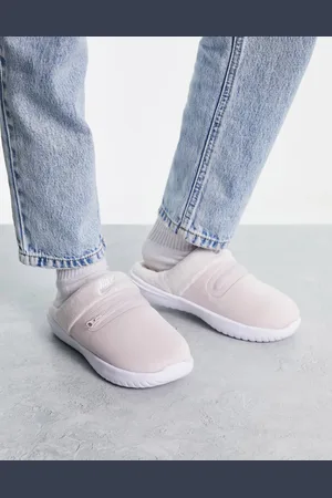 Nike Burrow mules in and white
