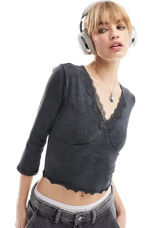 Reclaimed Shrunken ballet tee with lace detail in charcoal