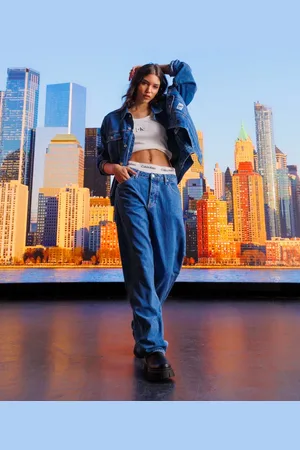 Calvin Klein 90s straight jeans in mid wash