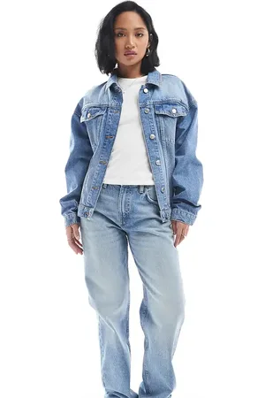 Pull&Bear Petite mid rise straight leg jeans in mid