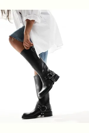 Pull&Bear Buckle detail boots in