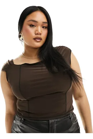 COLLUSION Plus asymmetric exposed seam detail top in