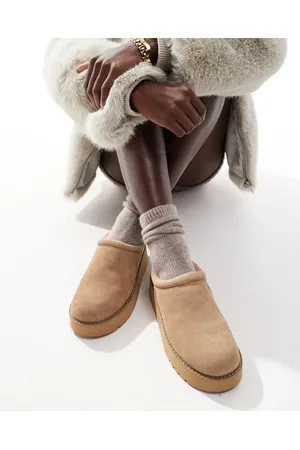 Stradivarius Platform fluffy leather mules in beige