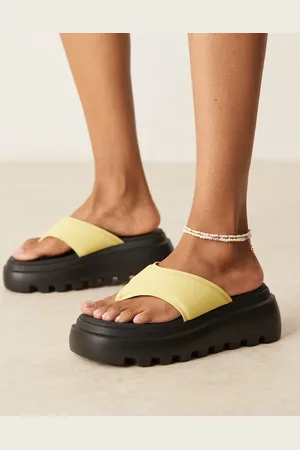 Raid Texas toe thong platform sandals in lime