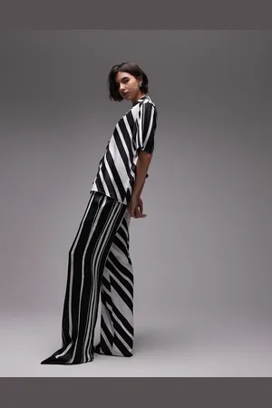 SNDYS Wide leg pants in mono stripe - part of a set