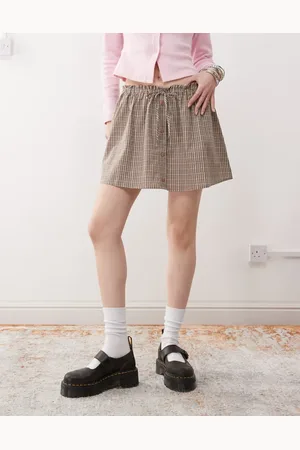 Reclaimed Mini skirt with buttons in plaid