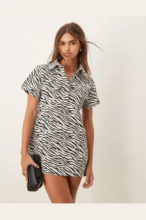 Ghospell Zia zebra mini dress in mono